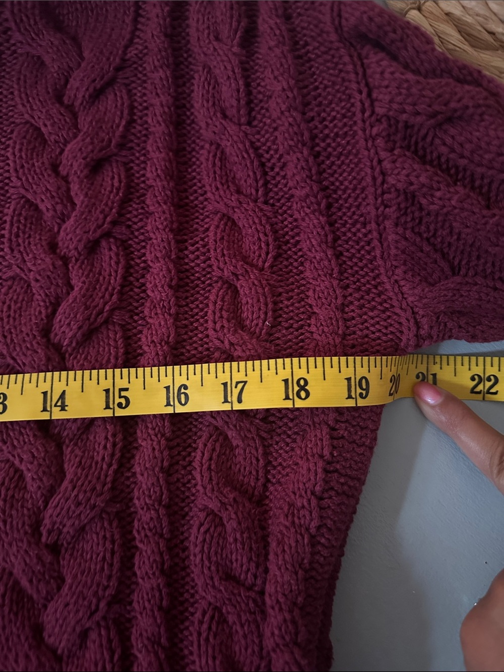 J. Crew Cable Knit Sweater M Chunky Fisherman Burgundy Wine Classic Preppy - Picture 6 of 8